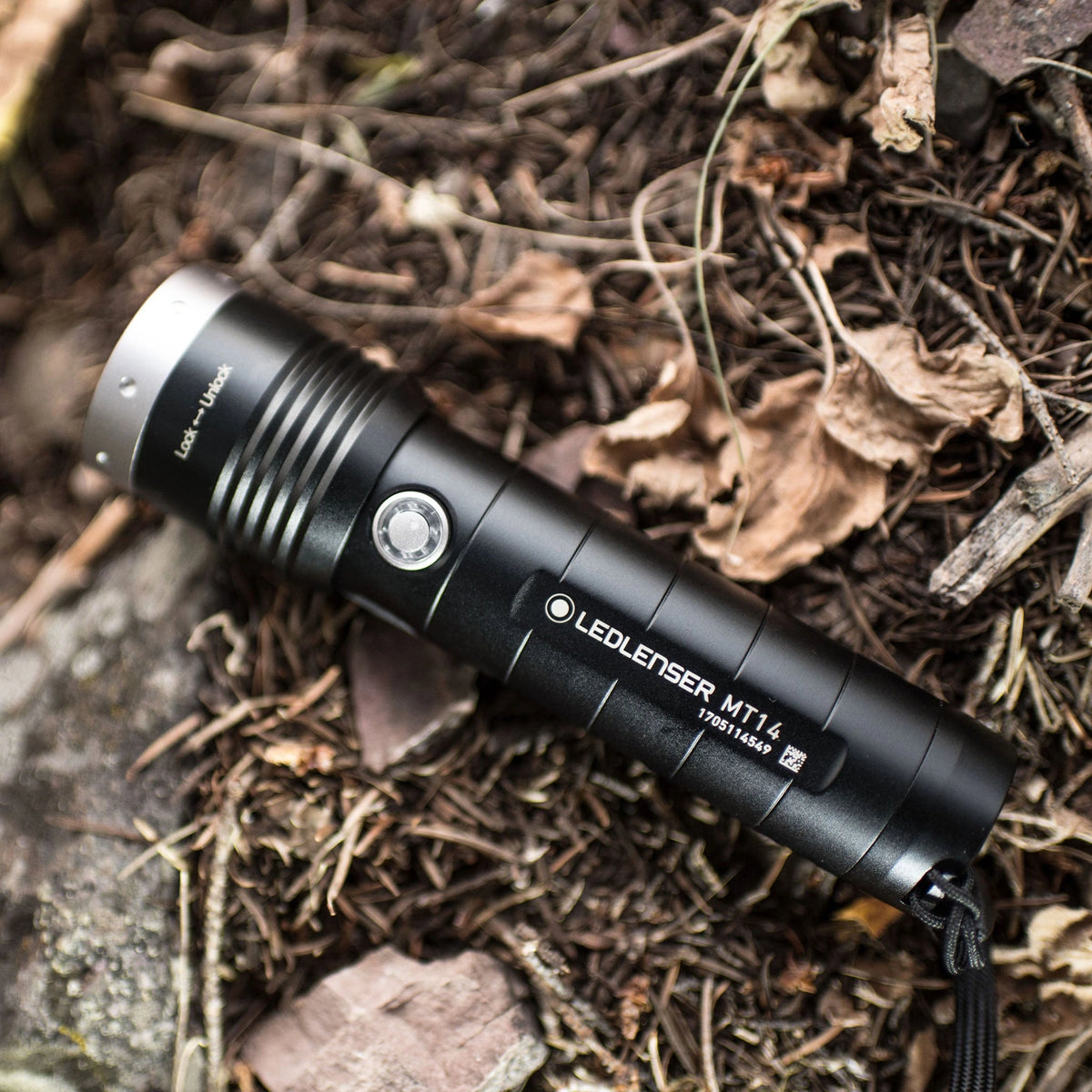 Ledlenser MT14 Akku-Taschenlampe – 1.000 Lumen, 320 m Leuchtweite, Schwarz